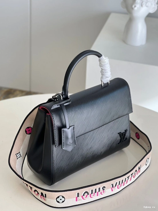 VUITTON LOUIS BB CLUNY 0817